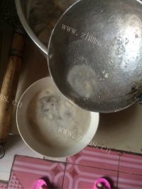诱人的土豆红烧肉做法图解2)