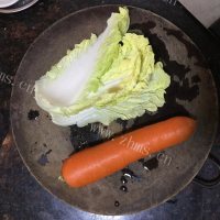 美味胡萝卜云吞捞面做法图解2)