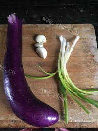 好吃的蒸蒜茄子无油不开火做法图解1)