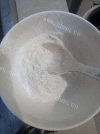 可口的红糖藕粉羹做法图解1)