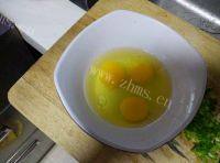 美味的葱花蛋做法图解2)
