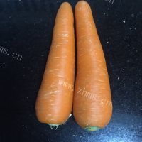 家常菜清炒胡萝卜做法图解1)