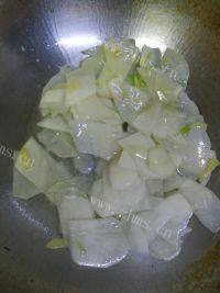 家常菜青椒炒土豆片做法图解5)