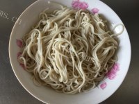 美味的葱油拌面做法图解3)