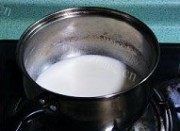 自制奶油白酱做法图解1)