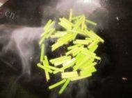 自制蒜苔肉丝做法图解5)