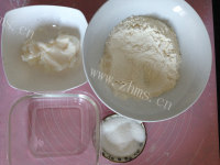 色泽鲜亮的豆沙菊花酥做法图解1)