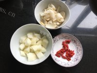 DIY银耳百合雪梨汤做法图解3)