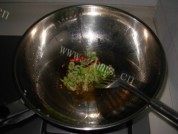 炝炒小白菜做法图解4)