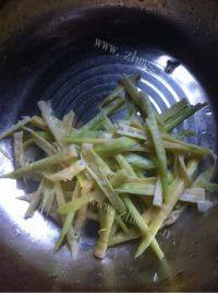 好吃的红油笋丝做法图解4)