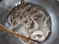 自制泡椒凤爪做法图解5)