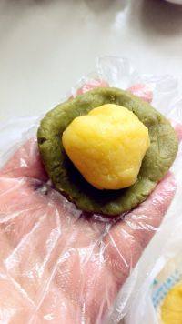 自制奶黄冰皮月饼做法图解20)
