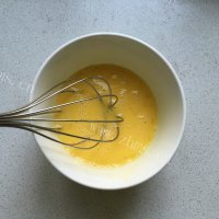 色香味浓的番茄蛋花汤做法图解5)