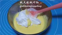 美味的烫面蛋糕卷做法图解10)