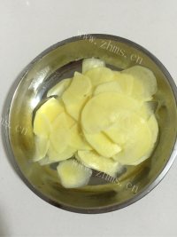 简单的炸土豆片做法图解2)
