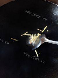 家常菜西芹炒豆干做法图解4)