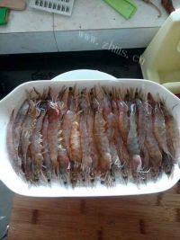 自制蒜蓉粉丝虾做法图解6)