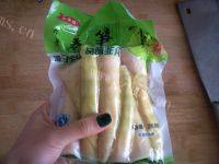 好喝的西红柿土豆咸笋汤做法图解3)