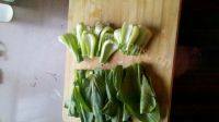 开胃的木耳炒油菜做法图解4)