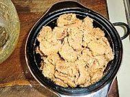 美味的粉蒸肥肠做法图解8)
