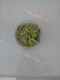家常菜西芹炒肉丝