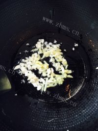 美味的花菜香菇面做法图解2)