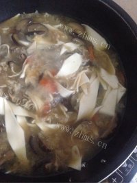 早餐香菇刀削面做法图解5)