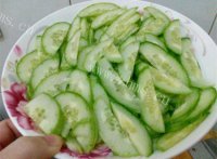 家常菜黄瓜炒鸡蛋做法图解2)