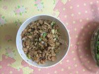常吃不腻的猪肉豆角包子做法图解6)
