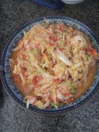 家常菜洋白菜炒西红柿
