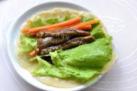自制黑椒牛肉卷饼做法图解7)