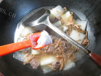 鲜香笋干菜牛肉冬瓜汤的做法图解六
