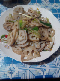 家常菜葱香藕片