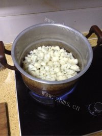 家常菜炝炒花菜做法图解3)