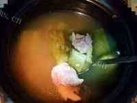 好吃的猪肉苦瓜黄豆汤做法图解5)