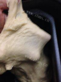 自制蜜豆小餐包做法图解2)