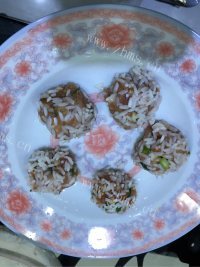 唇齿留香的珍珠丸子做法图解3)