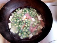 鲜美秋葵豆腐汤的做法图解五
