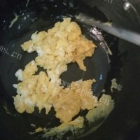 懒人版花样蛋炒饭做法图解4)