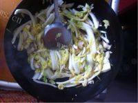 家常菜香菇白菜做法图解6)