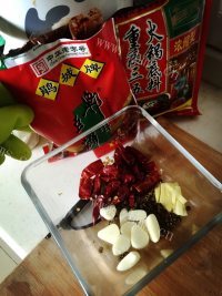 自制骨汤麻辣烫做法图解6)