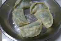 美味的茴香鸡蛋蒸饺做法图解16)