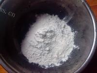 美味的葱花鸡蛋饼做法图解2)