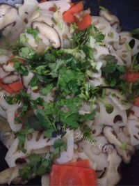 色香味浓的炒藕片做法图解6)