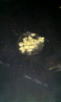 家常菜瘦肉炒荷兰豆做法图解2)