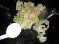 口感好的手撕包菜做法图解8)