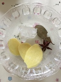 营养丰富的红烧鸡爪做法图解2)