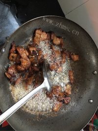 美味的蒜香五花肉做法图解6)