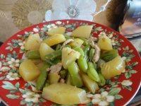 家常菜四季豆炒土豆