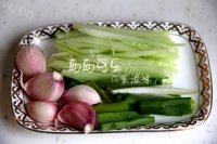 味道不错的炸酱面做法图解13)